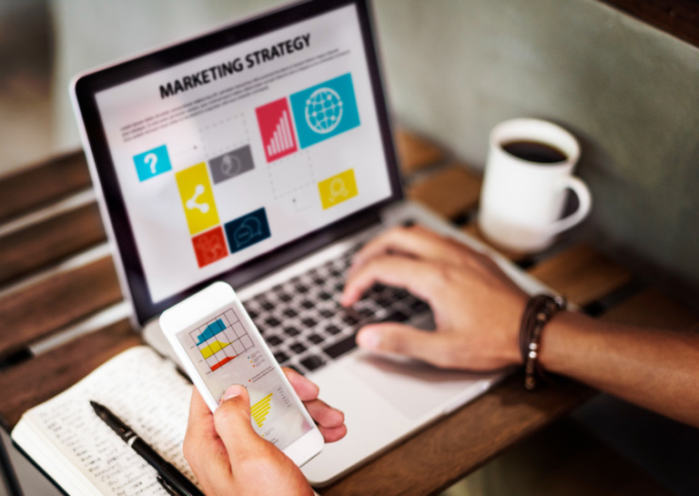 Marketing cyfrowy dla nowej firmy — od czego zacząć przy małym budżecie