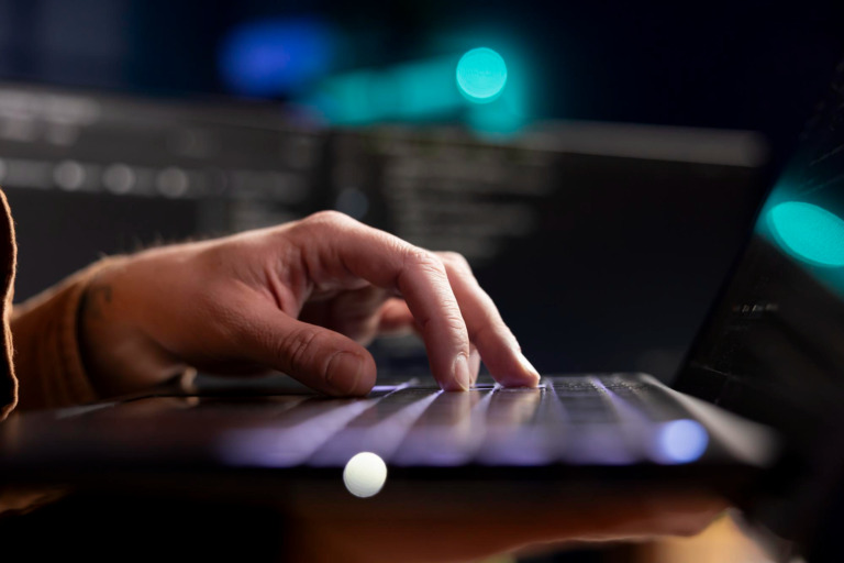 Miniatura wpisu „ROI strony internetowej: jak sprawdzić, czy Twoja strona się zwraca"